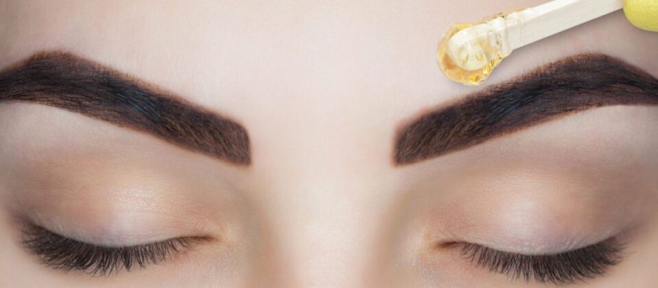 What Happens In An Eyebrow Wax?